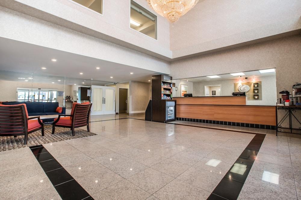 Comfort Suites Victorville-Hesperia Bagian luar foto