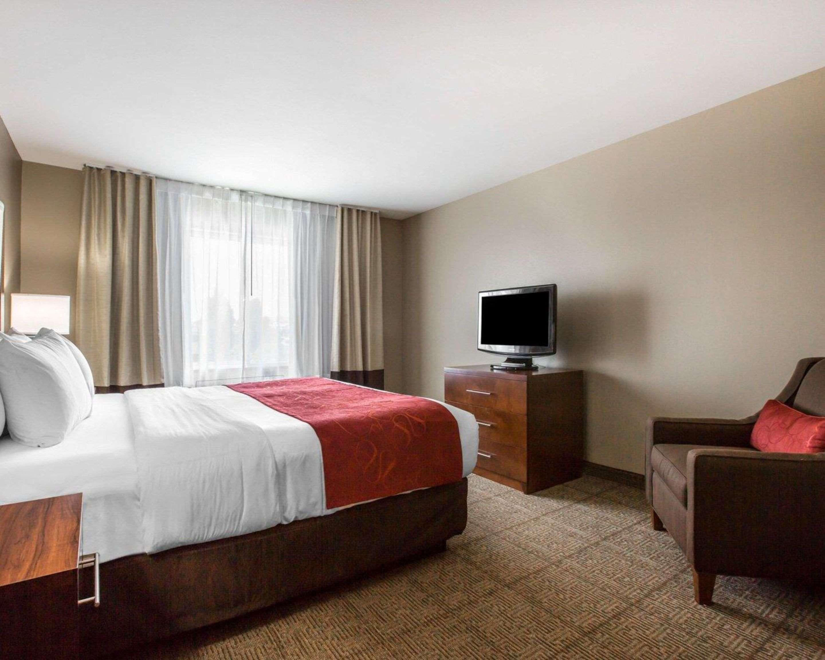 Comfort Suites Victorville-Hesperia Bagian luar foto