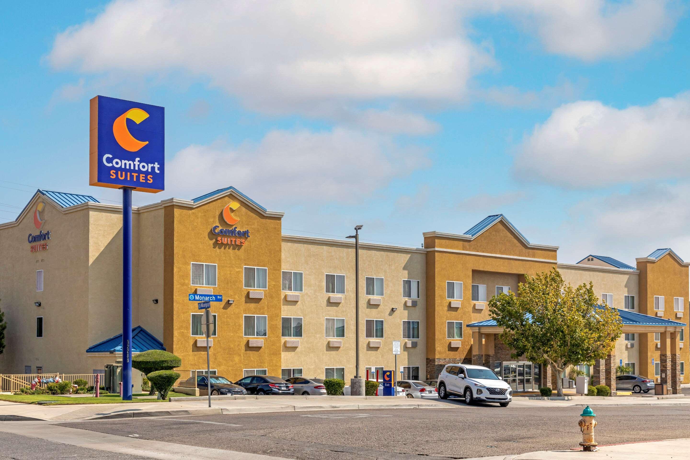 Comfort Suites Victorville-Hesperia Bagian luar foto