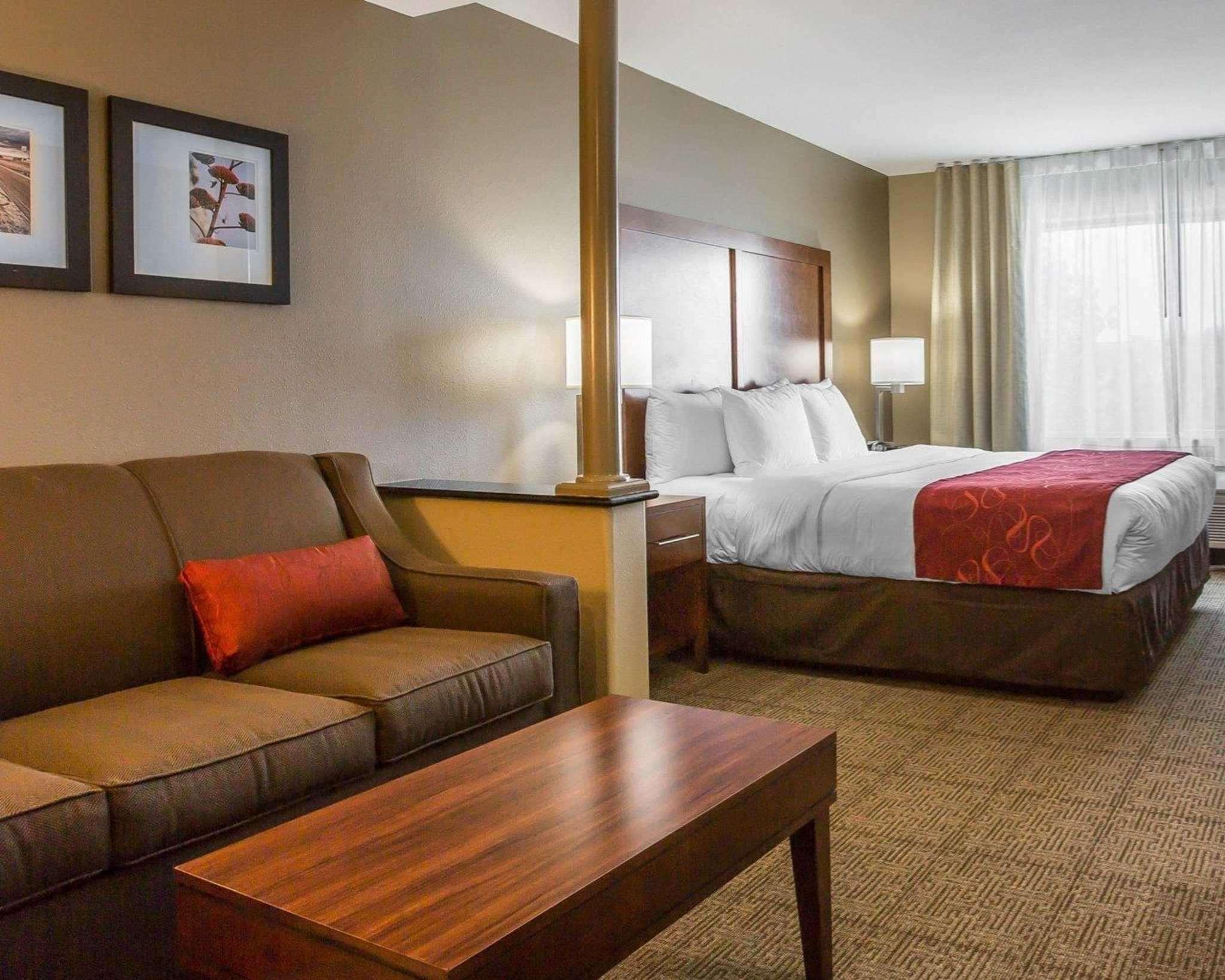 Comfort Suites Victorville-Hesperia Bagian luar foto