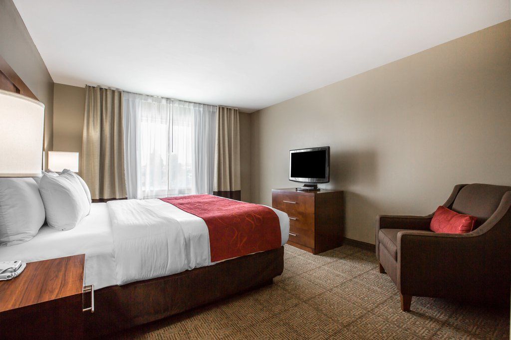 Comfort Suites Victorville-Hesperia Bagian luar foto